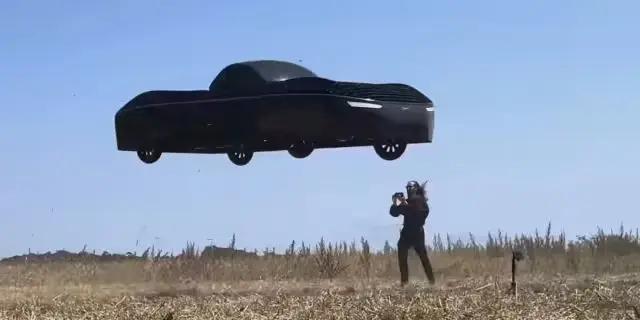 马斯克投资的飞行汽车在机场试运营